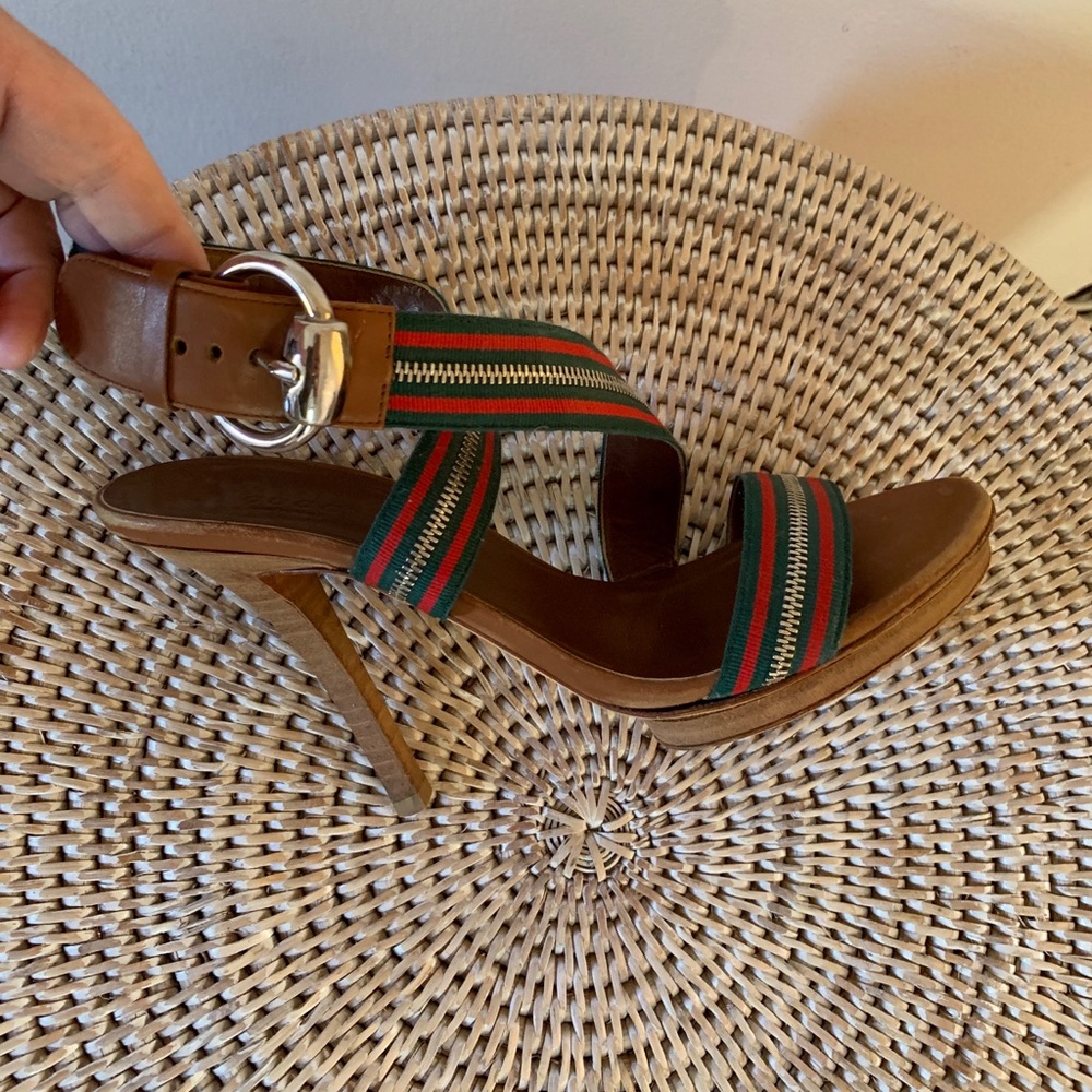 Gucci classic strap sandals